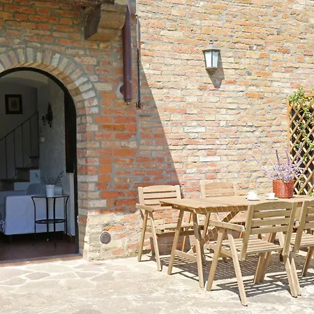 Macciangrosso Casale Piccolomini Gospodarstwo wiejskie *